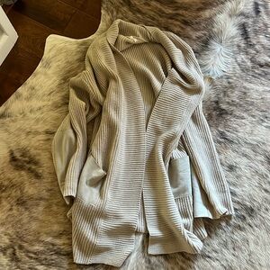 ❤️ VICI Beige Tan slouchy cardigan sweater